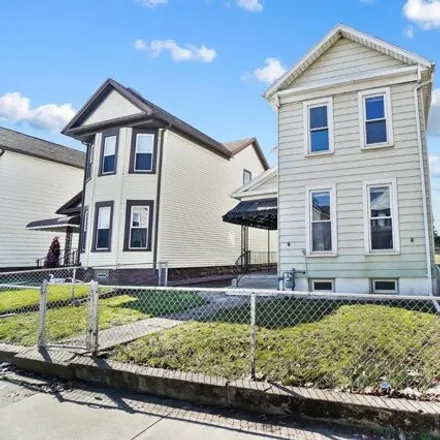 Buy this 2 bed house on 35 Burlington Avenue in Dayton, OH 45403