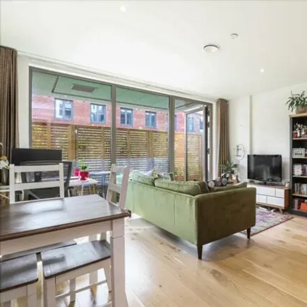 Buy this 1 bed apartment on The Gallery in Camberwell Road, London