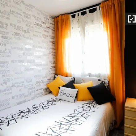 Rent this 5 bed room on Madrid in Calle José María Pemán, 28806 Alcalá de Henares
