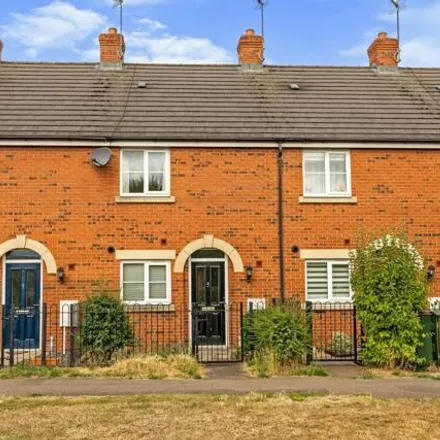 Buy this 2 bed townhouse on South Parade in Banbury, OX16 3SP