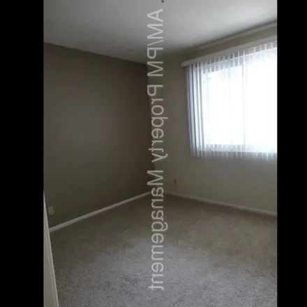 Image 2 - 1400 Pacific Coast Highway, Huntington Beach, CA 92648, USA - Room for rent