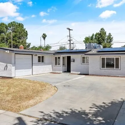 Buy this 3 bed house on 3717 East Swift Avenue in Fresno, CA 93726