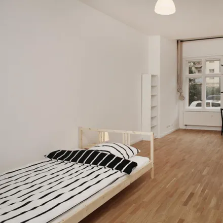 Rent this 4 bed room on Bänschstraße 70 in 10247 Berlin, Germany