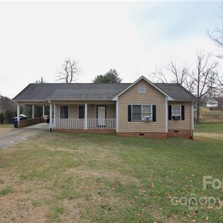 Rent this 3 bed house on 3610 Smithfield Drive Northwest in Conover, NC 28613