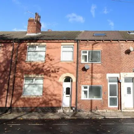 Buy this 2 bed townhouse on Wood Street in Castleford, WF10 1LJ