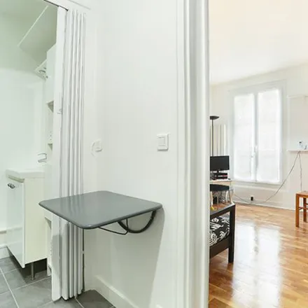 Image 4 - 75 Rue Dulong, 75017 Paris, France - Apartment for rent