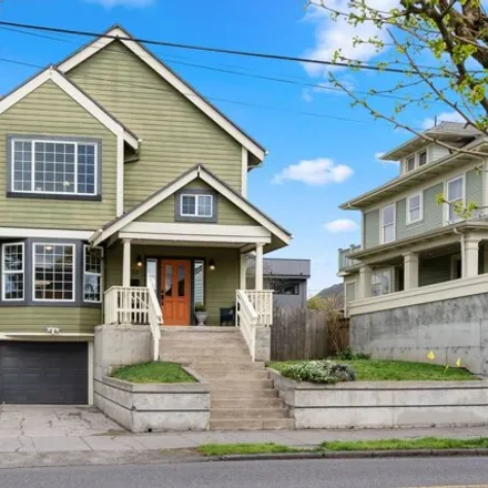 Buy this 4 bed house on 4724 Northeast 15th Avenue in Portland, OR 97211
