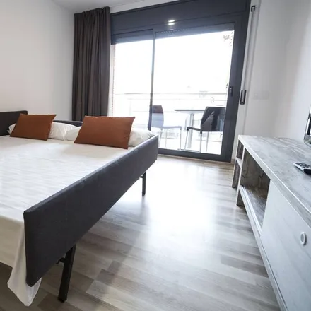 Rent this 1 bed apartment on 17310 Lloret de Mar