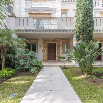 Image 7 - Avenida Buchinger, 29602 Marbella, Spain - Townhouse for rent