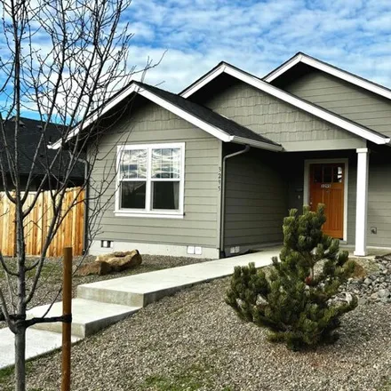 Buy this 3 bed house on 3255 West Antler Avenue in Redmond, OR 97756