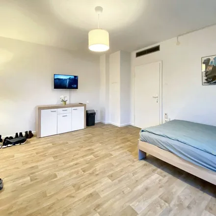 Rent this 1 bed apartment on Kargstraße 14 in 86154 Augsburg, Germany