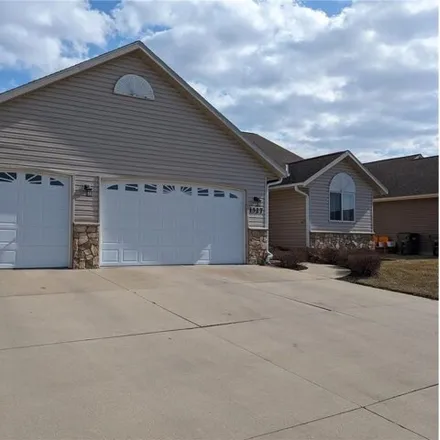 Image 3 - 1332 Sherwood Street Southeast, Hutchinson, MN 55350, USA - House for sale