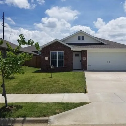 Rent this 4 bed house on 1002 East Sumac Street in Rogers, AR 72756