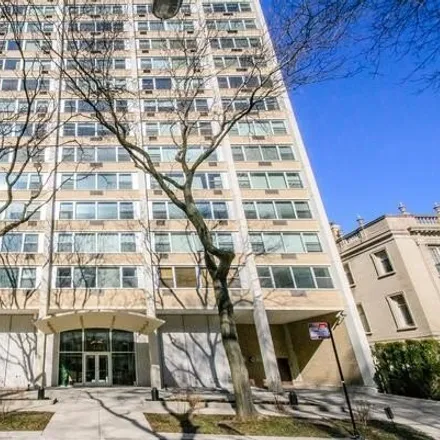 Rent this 2 bed condo on 336 W Wellington Ave Apt 2105 in Chicago, Illinois