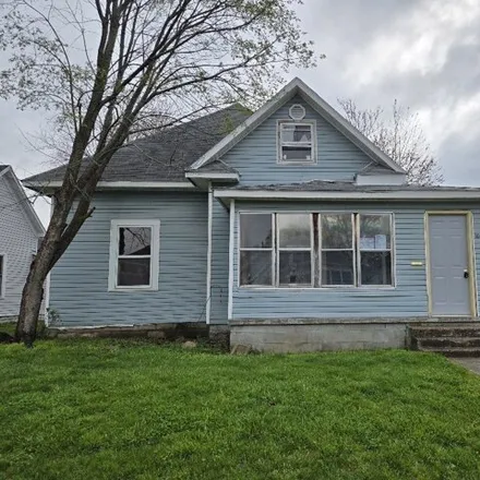 Buy this 4 bed house on 1020 North Courtland Avenue in Kokomo, IN 46901