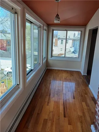 Image 3 - 1750 East 172 Street, Bronx, NY, US - Townhouse for rent