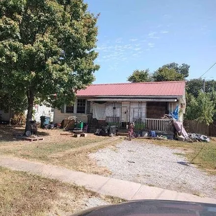 Image 7 - 617 North Stewart Street, Tuscumbia, Colbert County, AL 35674, USA - House for sale