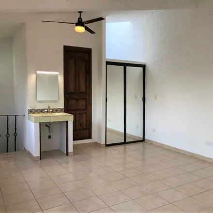 Rent this 2 bed house on Calle Orquídea in Jardines de Reforma, 62260 Cuernavaca