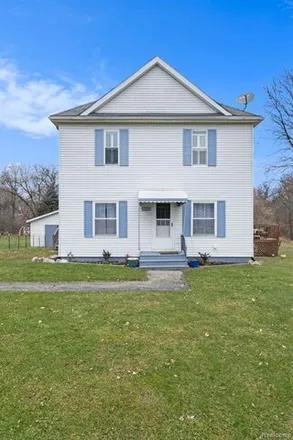 Buy this 4 bed house on East Carpenter Road in Genesee County, MI 48423