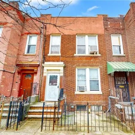 Buy this 4 bed house on 14-46 30th Avenue in New York, NY 11102