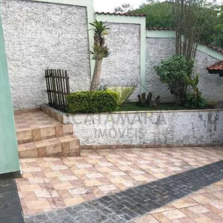 Buy this 4 bed house on Avenida Major Melo in Jardim São Pedro, Mogi das Cruzes - SP