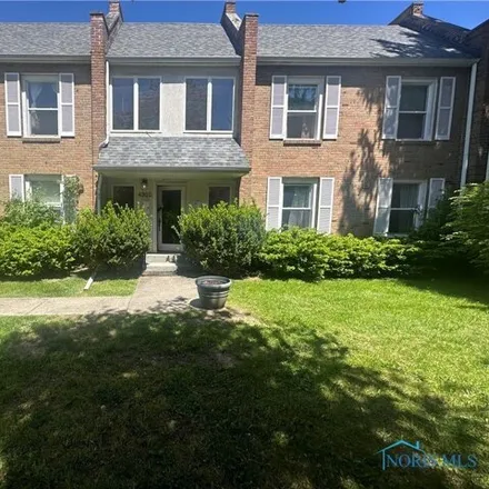 Rent this 2 bed house on 4336 West Bancroft Street in Ottawa Hills, Lucas County