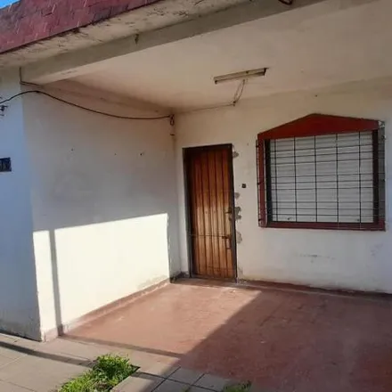 Rent this 2 bed house on Carlos Morganti in 1852 Burzaco, Argentina