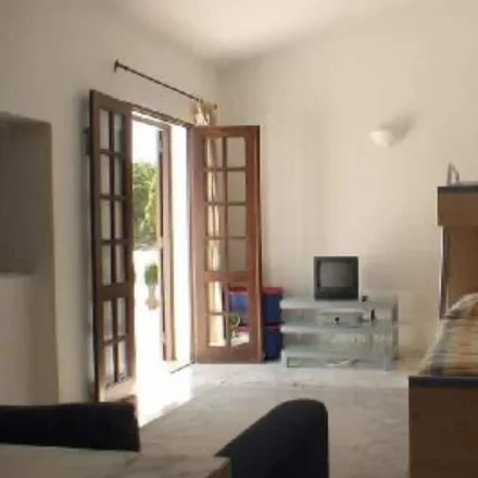 Rent this 2 bed house on Albufeira-Ferreiras in Largo da Estação, 8200-569 Albufeira