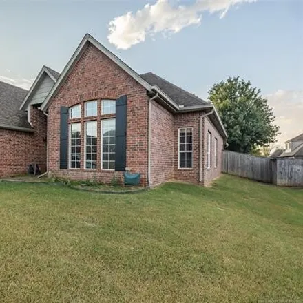 Buy this 3 bed house on 7307 East Jackson Place in Broken Arrow, OK 74014