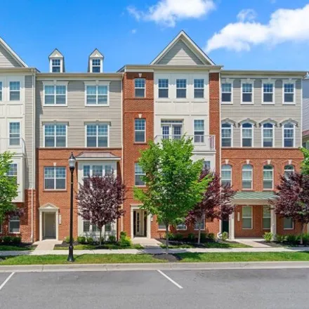 Buy this 3 bed condo on 7302 Harlow Way in Hanover, Howard County