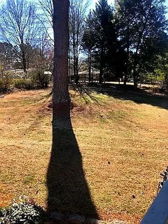 Image 8 - 1047 East Oak Hill Drive, Oak Hill Estates, Halifax County, VA 24558, USA - House for sale