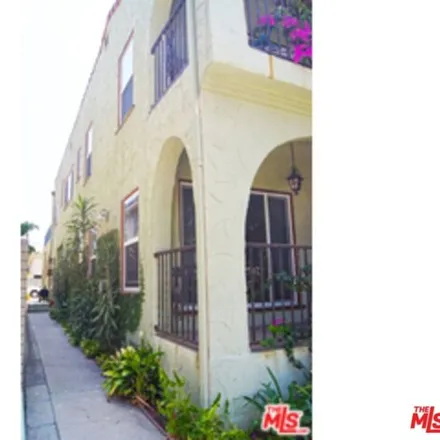 Image 2 - 6977 Clinton Street, Los Angeles, CA 90036, USA - House for rent