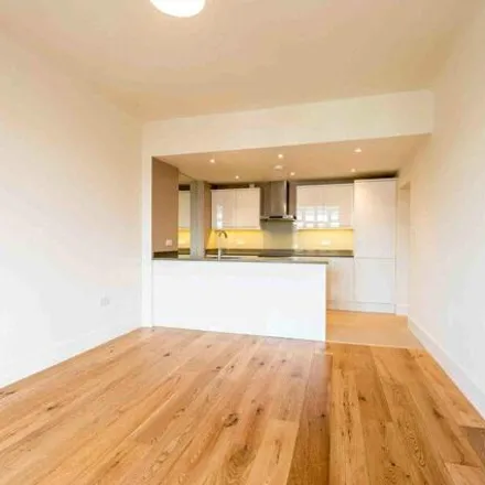 Image 2 - Grove End Road, London, NW8 9BS, United Kingdom - Room for rent