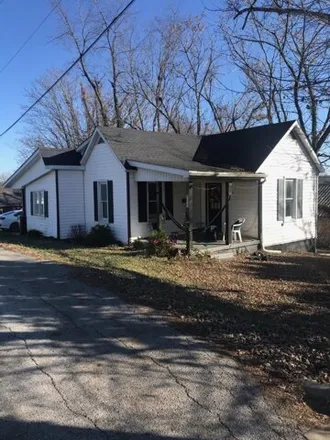 Buy this 2 bed house on Padgett Street in Somerset, KY 42503