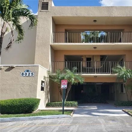 Rent this 2 bed condo on Southwest 107th Avenue @ Southwest 79th Street in Southwest 107th Avenue, Kendall