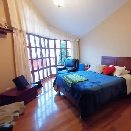 Buy this 6 bed house on Avenida Mansiche in Urbanización Santa Ines, Trujillo 13001