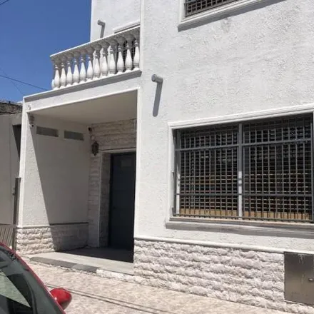 Buy this studio house on Chacabuco 828 in Ramos Mejía Sur, Ramos Mejía