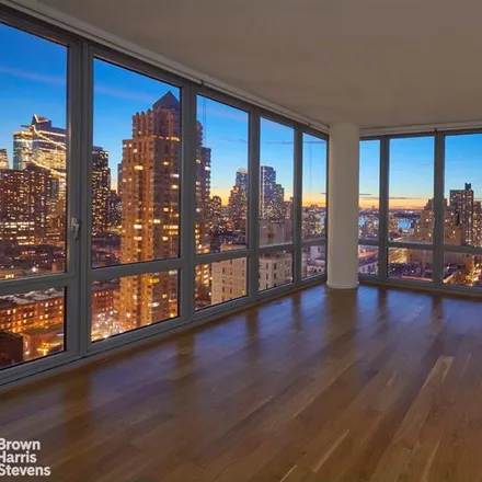 Image 2 - 310 WEST 52ND STREET 22B in New York - Apartment for sale