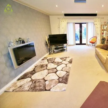 Image 2 - Sanderling Close, Daisy Hill, BL5 2SP, United Kingdom - House for sale