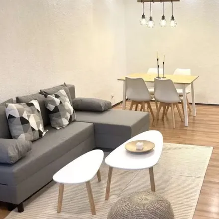 Rent this 2 bed apartment on KFZ-Werkstatt Lackiererei in Wriezener Straße, 13359 Berlin