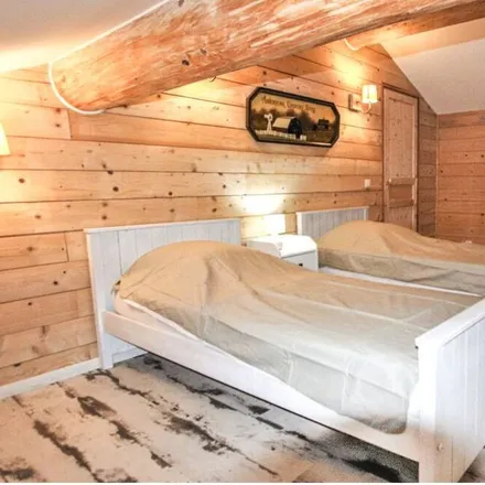 Rent this 3 bed apartment on 30130 Pont-Saint-Esprit