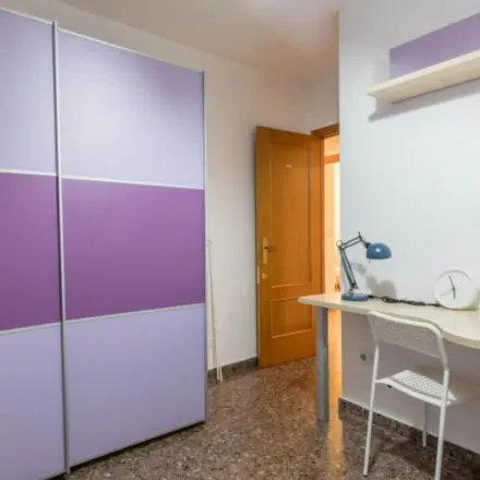 Image 9 - Carrer de Joaquín Benlloch, 46026 Valencia, Spain - Apartment for rent