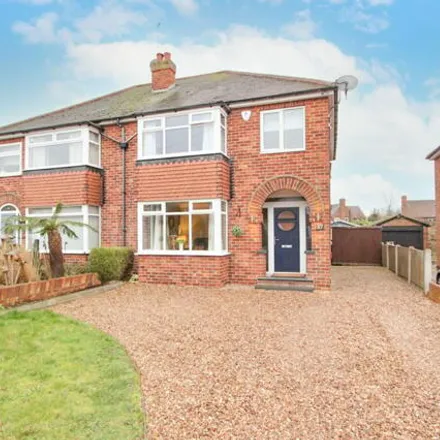 Buy this 3 bed duplex on Middlefield Road in Doncaster, DN4 7EA