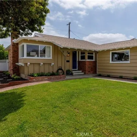 Image 3 - 16905 Ainsworth Street, Los Angeles, CA 90247, USA - House for sale