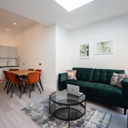 Rent this 1 bed apartment on Upper Richmond Road in London, SW15 5QJ