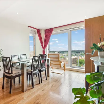 Rent this 3 bed apartment on Putney Retail Area in Putney Wharf Tower, 28 Brewhouse Lane