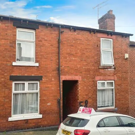 Buy this 3 bed townhouse on Ellerton Convenience in Ellerton Road, Sheffield