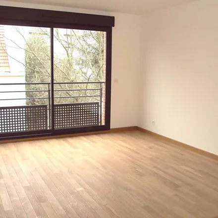 Rent this 1 bed apartment on 70 Avenue Jean Jaurès in 92140 Clamart, France