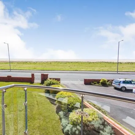 Image 4 - South Promenade, Lytham St Annes, FY8 1NG, United Kingdom - Apartment for sale