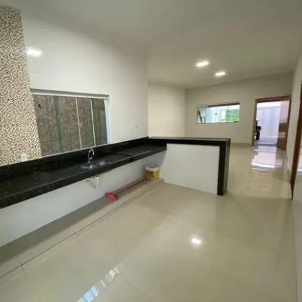 Buy this 3 bed house on Rua José L. Simão in Santa Rosa, Uberlândia - MG